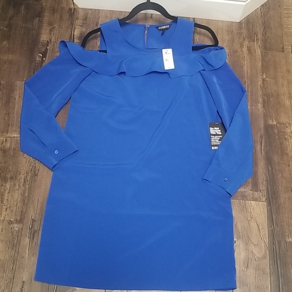 Dress - Picture 3 of 7